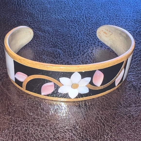 Mexican Alpaca Cuff Bracelet - Picture 4 of 11